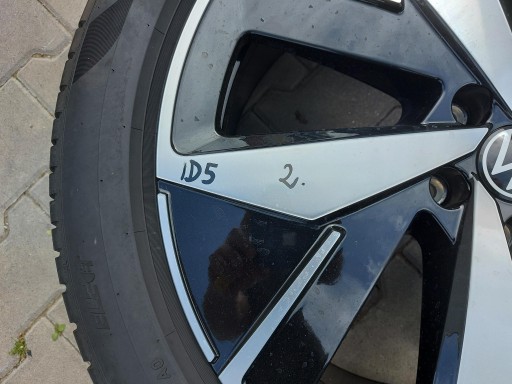 VW ID5 GTX 11E kolo disk ALU PIRELLI 235/50/R20 11A601025G