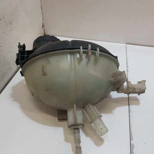 Réservoir eau MERCEDES-BENZ E KLASA W212 A2045000549