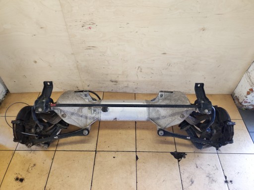 Задняя подвеска в сборе с поворотными кулаками 508 ii