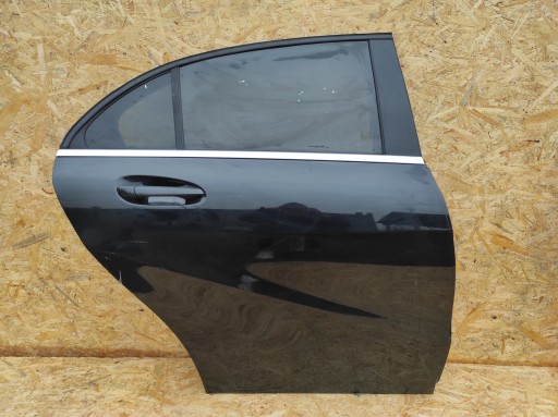 Задняя дверь правая mercedes class a w177