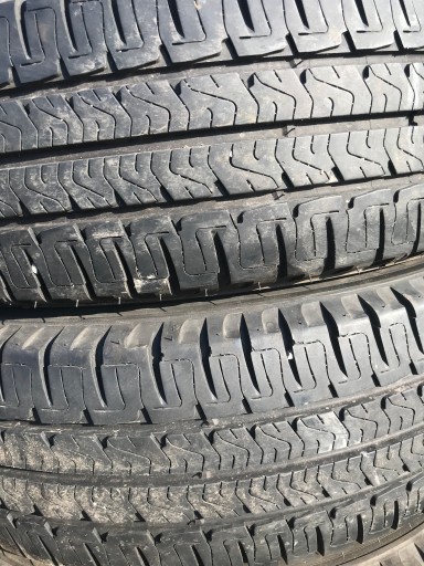 2 X Michelin Agilis Camping 225/75 R16 116 Q