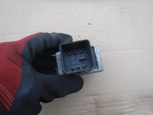 1321.22 - Контроллер свечей накаливания renault master 2.5d huco 132122 huc132122