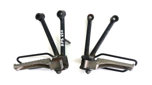 123410007 - APRILIA PEGASO 650 STRADA set подставка для ног