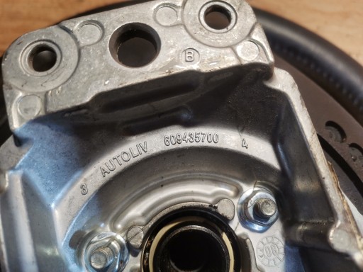 lenkrad SKORZANA MULTIFUNKCJA 609435700 CITROEN C5 II 08-17