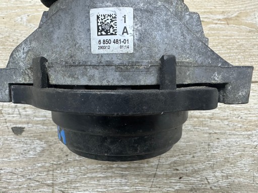 holder engine mount BMW X3 6850481
