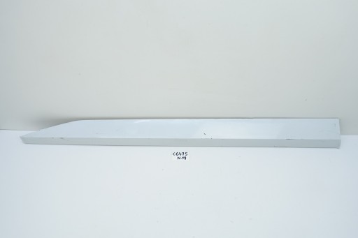 moulding door left front SKODA SUPERB III 3V0