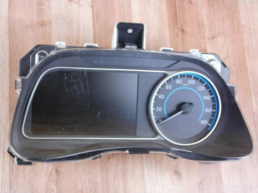 Nissan Leaf II ZE1 2021 160kW dials 24810 5SH2D