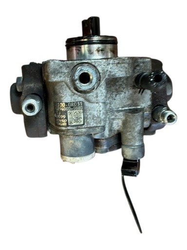 LEXUS IS 220D AURIS AVENSIS 2.2 D 09r 2AD-FHV injection pump 22100-0R031