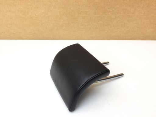 TESLA 3 ПОДГОЛОВНИК ЗАДНЕГО СИДЕНЬЯ СРЕДНИЙ