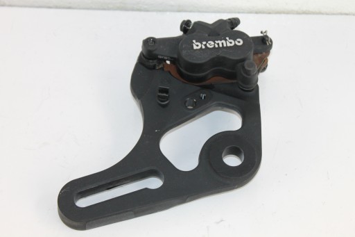 15 - TRIUMPH SCRAMBLER 1200 XE ЗАДНИЙ ТОРМОЗНОЙ СУППОРТ