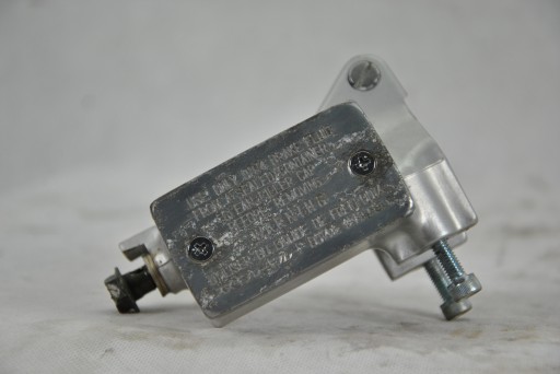 01183 - Главный тормозной цилиндр передний Suzuki M 800 Intruder VZ