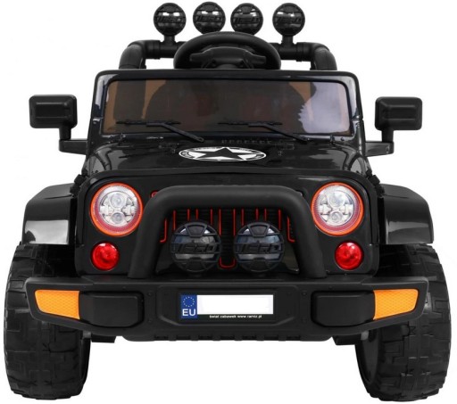 Автомобіль Ford білий, чорний, червоний, зелений