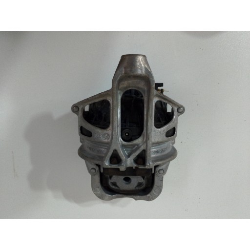 Audi Q5 SQ5 80A Support / Supports fixation montage moteur Droit 5M0199372GQ (N152)