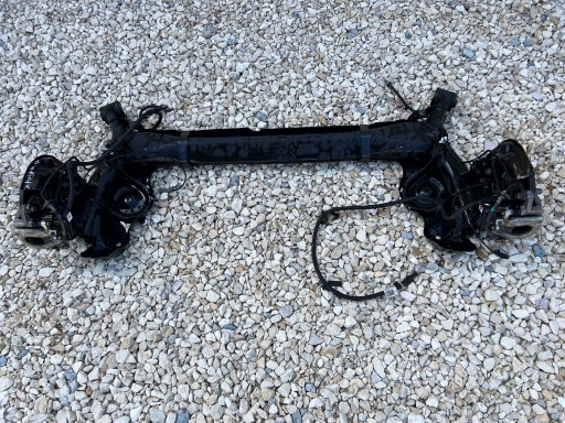 Nissan qashqai ii j11 підвісна промінь задня вісь 20r