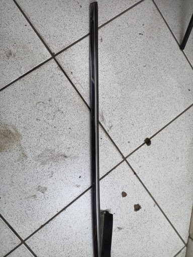 Moulage Arrière Vitres Gauche Bouche buse Dodge Grand Caravan 5 facelift 2015