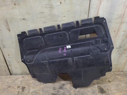 cover below engine Volkswagen CrossPolo 5 2014 6RO825235A
