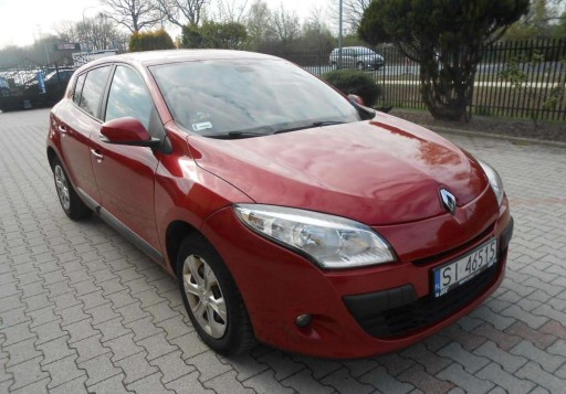 Renault Megane III Hatchback 1.6 16v 100KM 2009