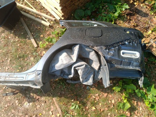 01 - TOYOTA AVENSIS T27 COMBI ЛІВА ЧВЕРТЬ ЗАДНЄ КРИЛО 1G3