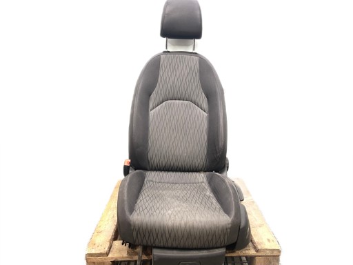 seat left front front driver´s SEAT LEON III 5F KOMBI MATERIAL heated