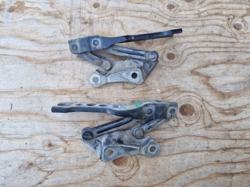 3T0823302B 3T0823301B - ПЕТЛІ КАПОТА ЛІВА ПРАВА КОМПЛЕКТ SKODA SUPERB II