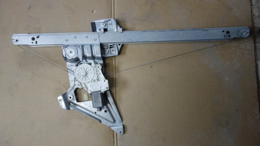 A9067200146RH - Правый стеклоподъемник vw crafter sprinter a906