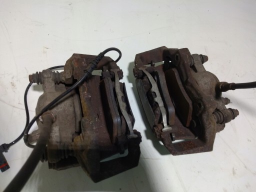 caliper left front MERCEDES W218 CLS 350 CDI