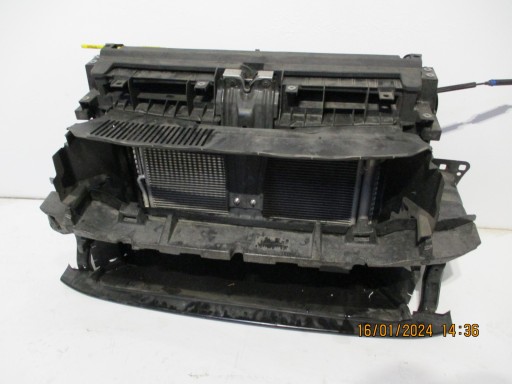 Решетка радиатора передняя SEAT TARRACO 5FJ