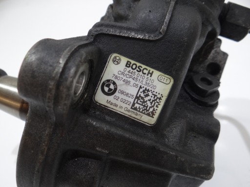 Einspritzpumpe BMW E60 E61 2.0 D OE 7807495
