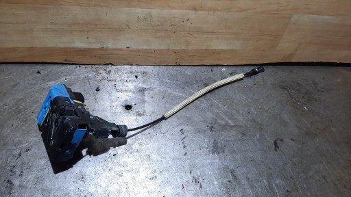 Замок передней правой двери VOLVO V70 II 8 PIN