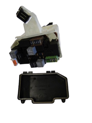 A2225400024 - Блок запобіжників mercedes s class w222 222