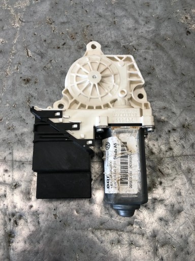 Мотор заднего правого стекла skoda octavia ii scout 5k0959704a