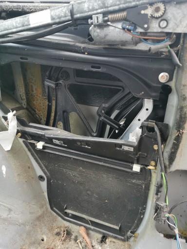 Mechanizm podnoszenia szyby lewy szyba Mercedes w124 coupe elektryczny