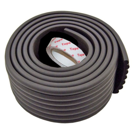 Пінопласт Remikon чорного кольору