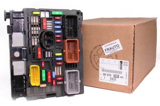 9807028580 - Блок предохранителей peugeot 5008,407,3008