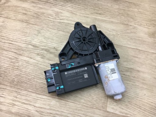 Электродвигатель заднего правого стекла volvo s90 31674762