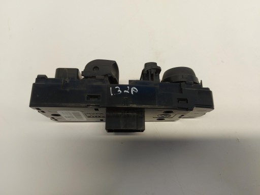 BMW i3 i01 REX window control switch of mirrors front left 9226269
