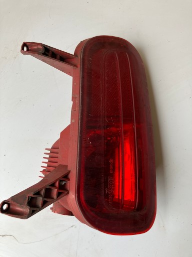 Левая задняя противотуманная фара 5008 9684068680