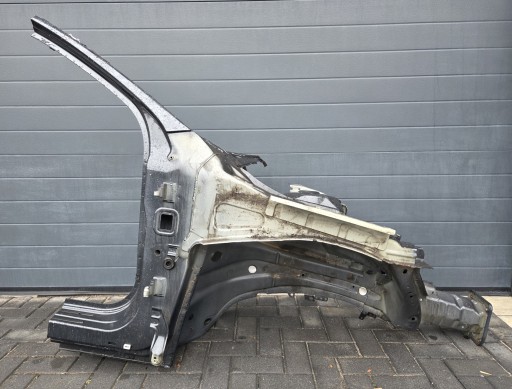 VOLVO XC60 und Radhaus Längsträger FARTUCH Längsträger Säule rechts vorne SAVILE GREY