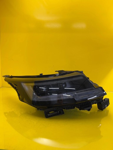 light right Range Rover L460 Full Led M8E2-13W029-CC