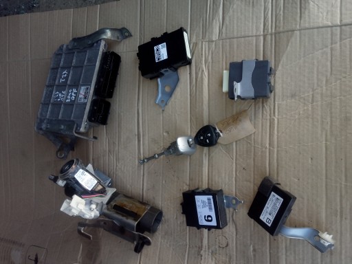 89661-05d22 - Toyota avensis t27 09-12 2.0 d-4d 126км стартовый комплект компьютер б/у