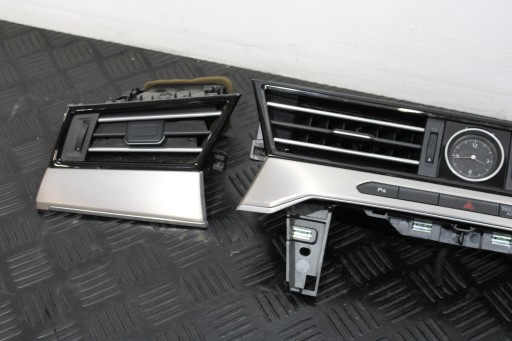 Moulage DEKORY NAWIEWY Console VW PASSAT B8 3G0 3G9