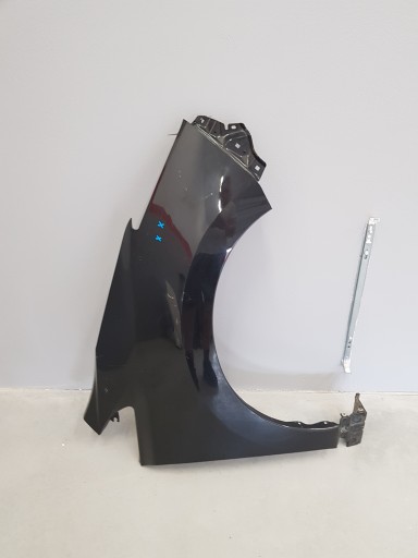 Nissan leaf ii 2017- крило передне праве