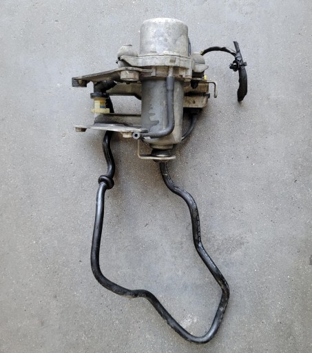 pump VACUM A0004303832 MERCEDES C 350 W205 S205 2.0 CGI HYBRID