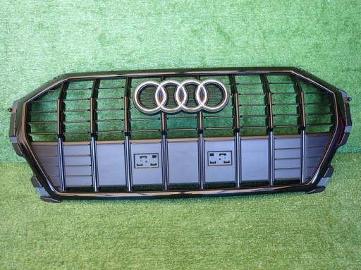 AUDI Q3 83A S-LINE 18- mask 83A853651E