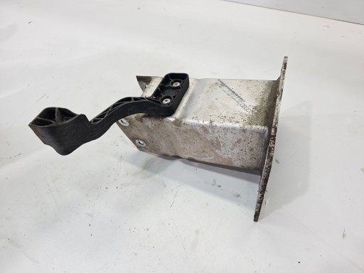 beam tip PODLUZNICY right AUDI A4 B9 8W0807134