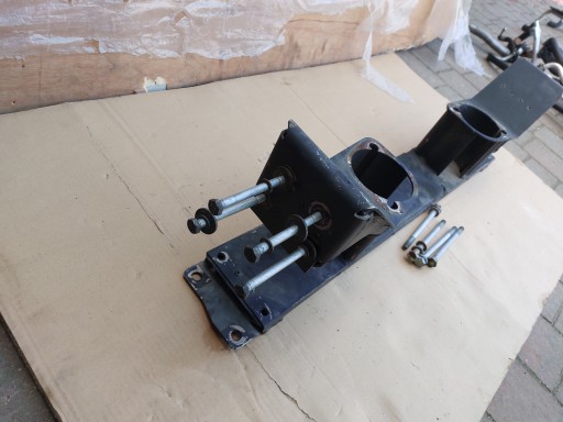 Supporto RAMA Consolle cambio ingranaggi FERRARI 612 SCAGLIETTI F137