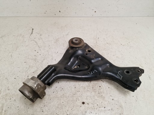 arm front front left Mercedes Vito W639
