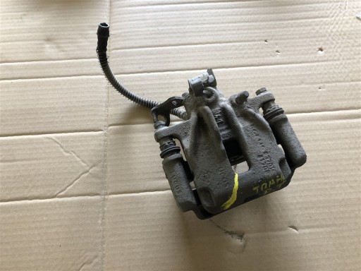 NV300 - ТОРМОЗНОЙ СУППОРТ ПРАВЫЙ ЗАДНИЙ TRAFIC III VIVAROB 14-