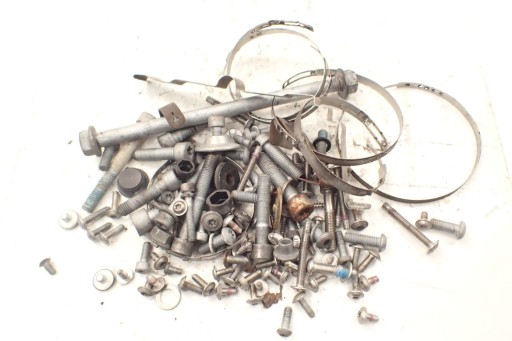 160957 - BMW R 1200 R 06-10 Болты с разборки