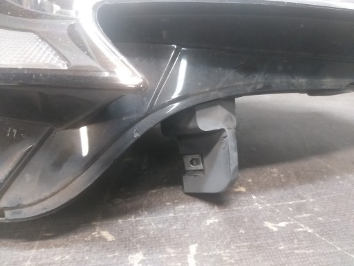 FAR PREDNJI DIO DESNA OPEL CORSA E 13381336